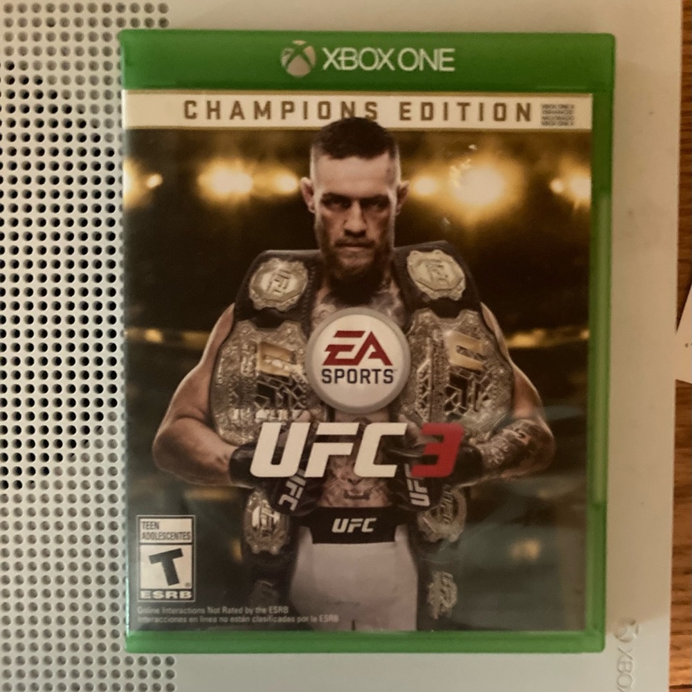 Xbox One video game UFC 3